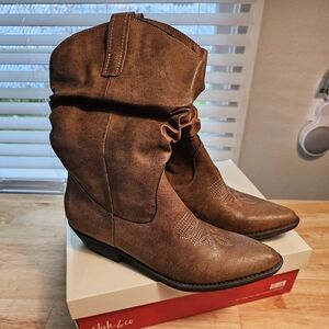 NIB Style & Co. Women's Brown Western Boots 9.5